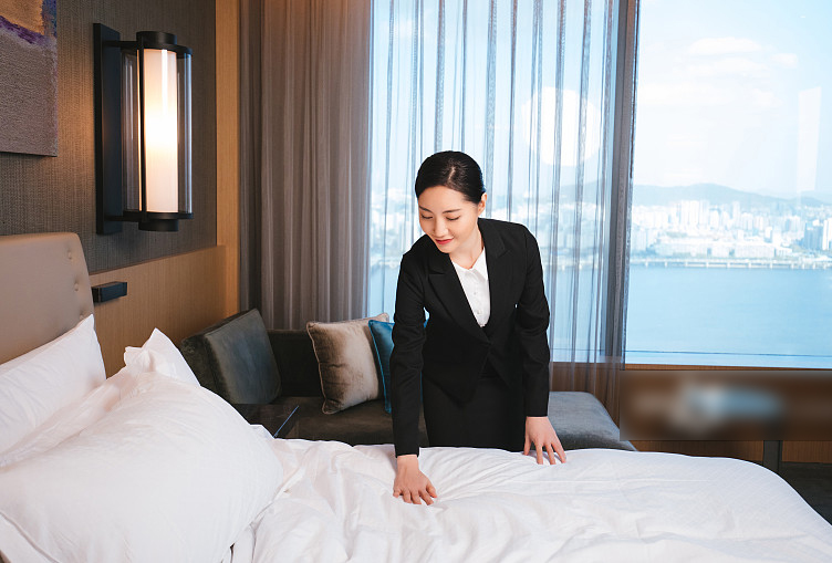 客房服务员